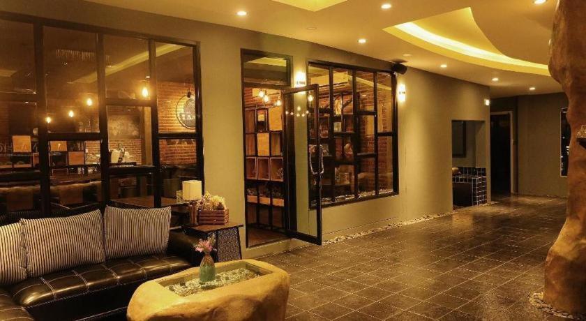 Lana Hotel Чиангмай Экстерьер фото