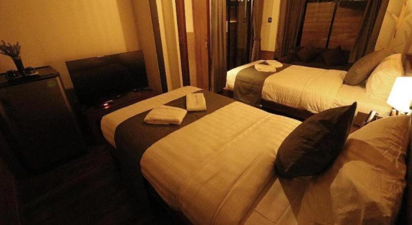 Lana Hotel Чиангмай Экстерьер фото