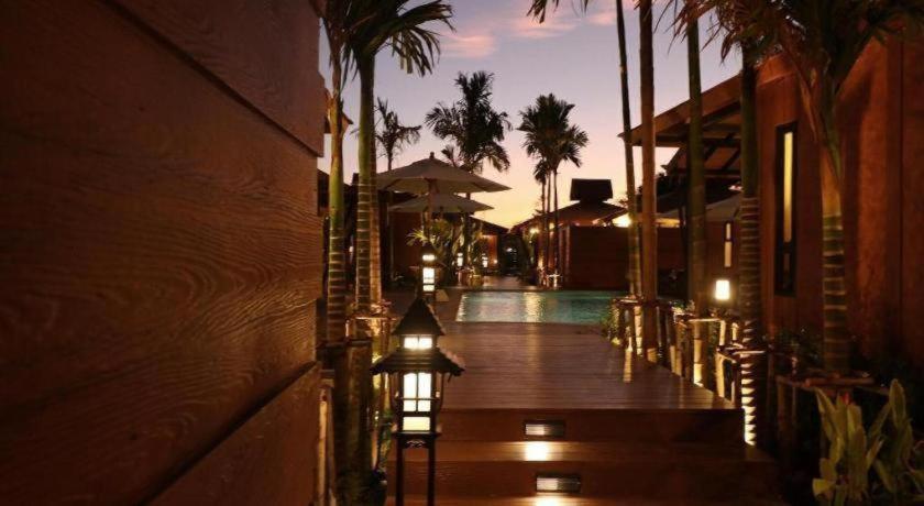 Lana Hotel Чиангмай Экстерьер фото